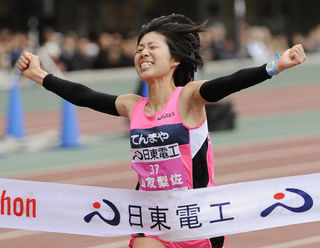 重友梨佐.jpg